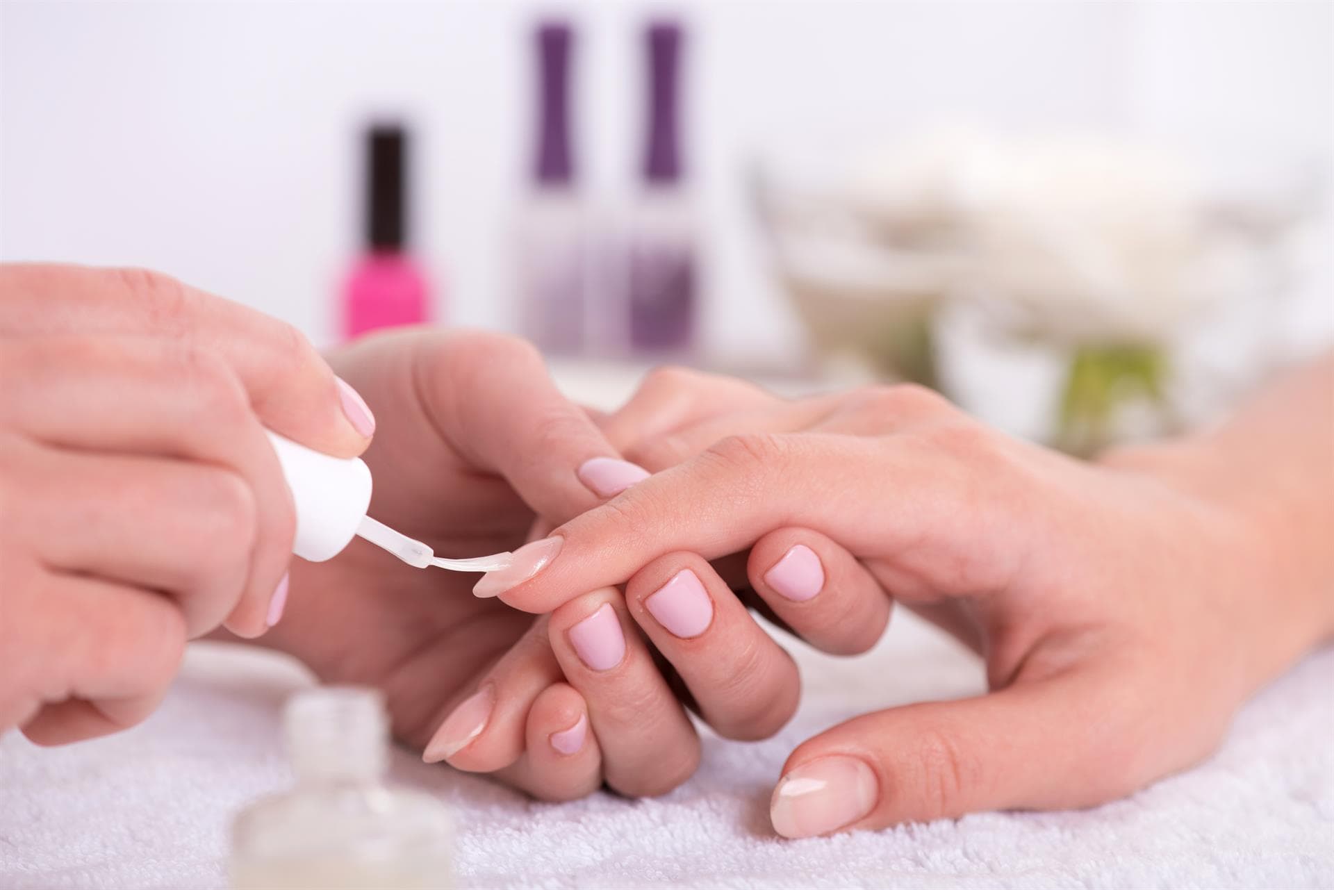  ¡Tus uñas siempre a la última! Sorprende con una manicura en tendencia